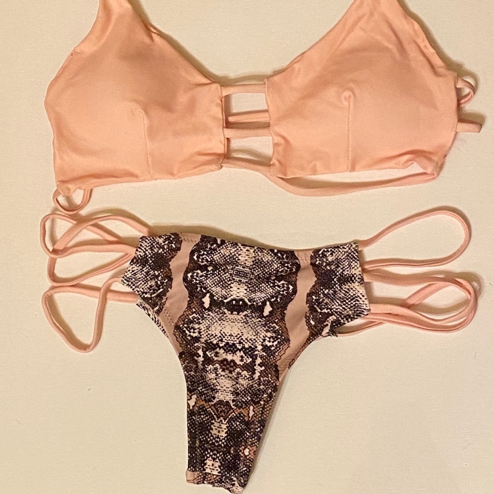 Bikini Set - bikini top and bottom bathing suit - Picture 8 of 8